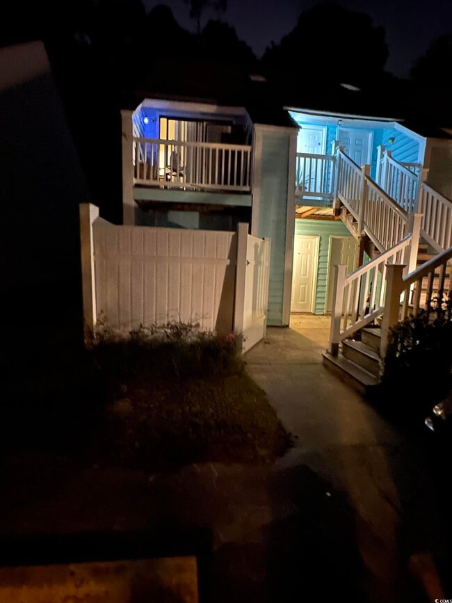 Building Photo - 405 Cambridge Cir