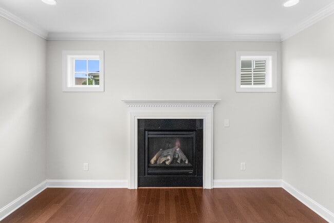 Building Photo - 1416 Sabino Dr