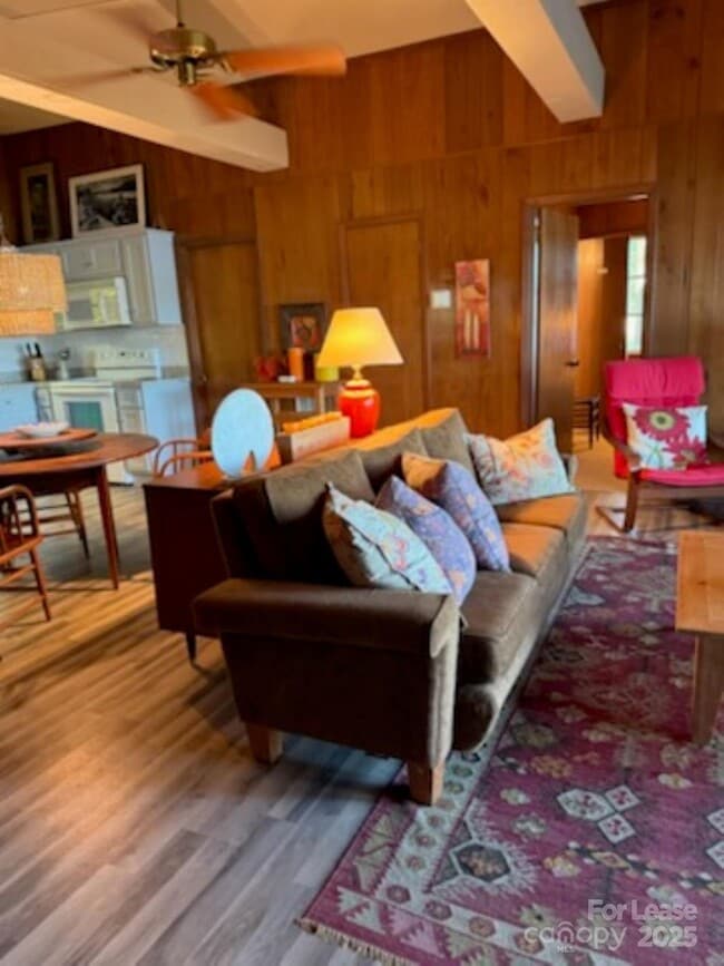 Building Photo - 189 Patternote Rd