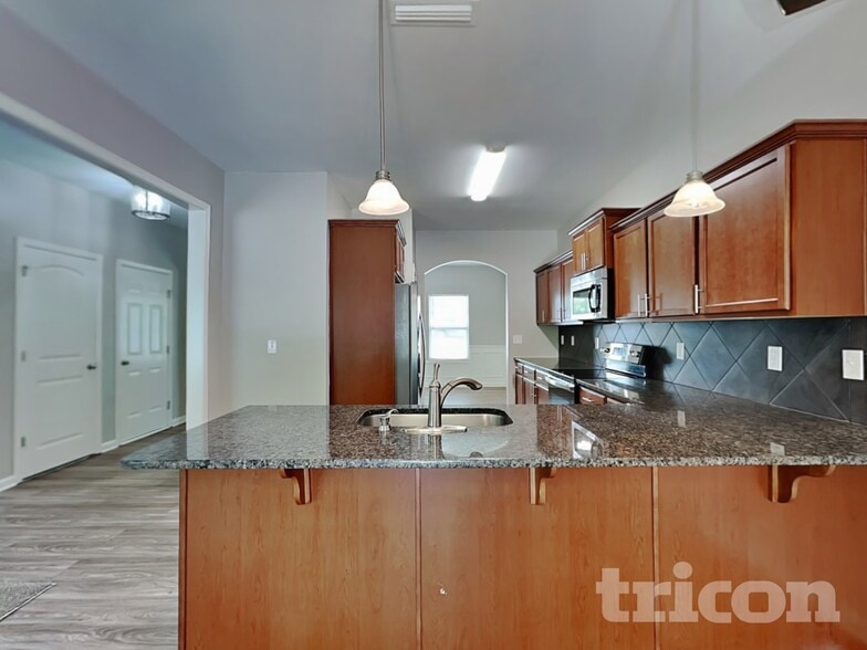 Building Photo - 1512 Cherry Park Dr