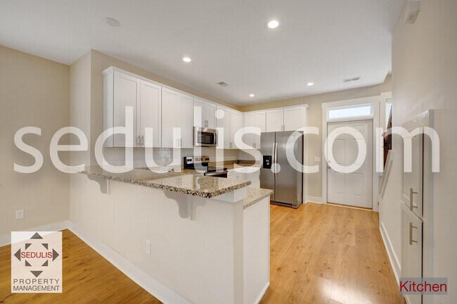 Building Photo - 3923 Four Poles Park Dr