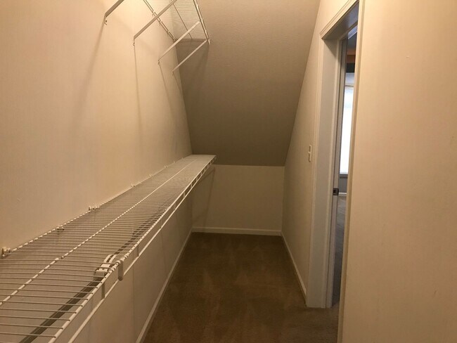 Building Photo - Located in the Detroit-Shoreway Area