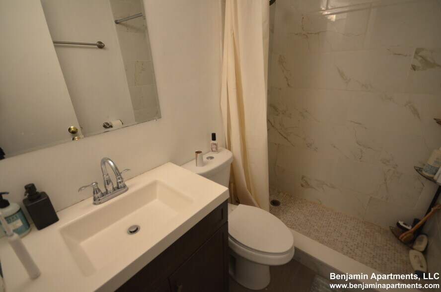 Building Photo - 776 Columbus Ave