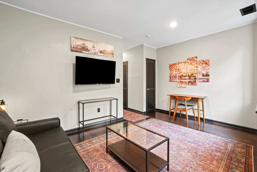 Primary Photo - 409 O St NW