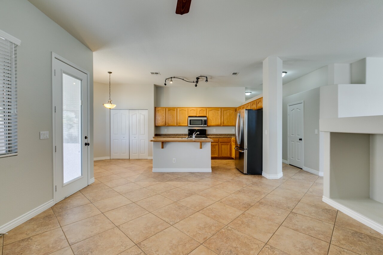 Building Photo - 1404 Pullman Pointe Ct