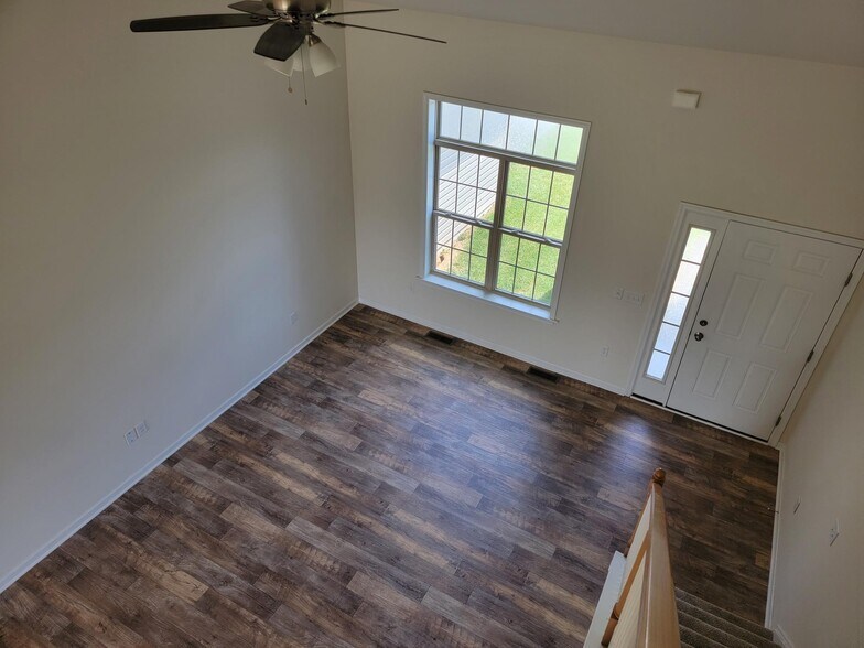 Building Photo - 336 Ashley Dr