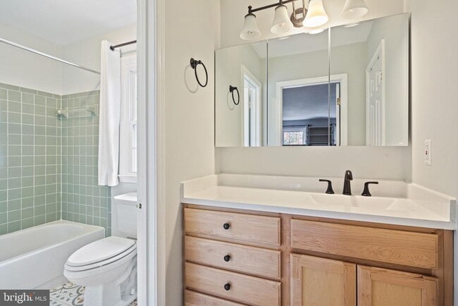 Building Photo - 5325 Long Sky Ct