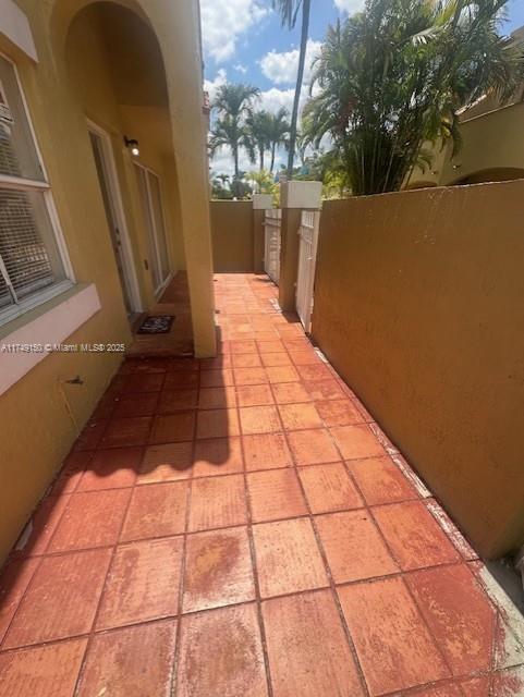 Building Photo - 370 NW 85th Ct