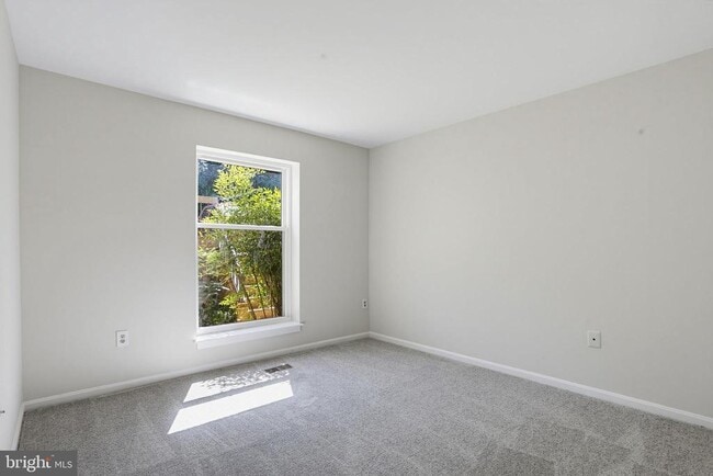 Building Photo - 5139 Dudley Ln