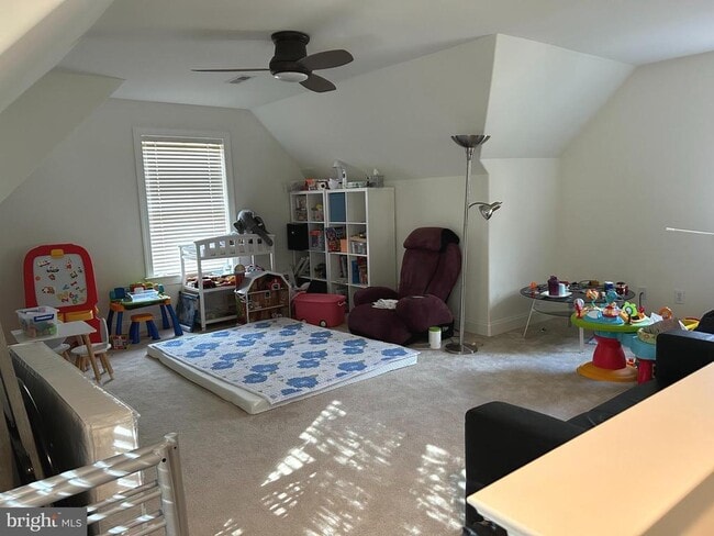 Building Photo - 1 Haymarket Ln