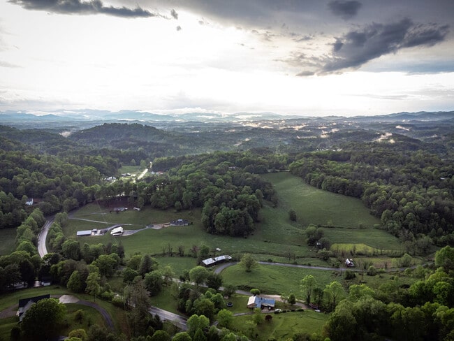 Building Photo - 54 Hyder Ln