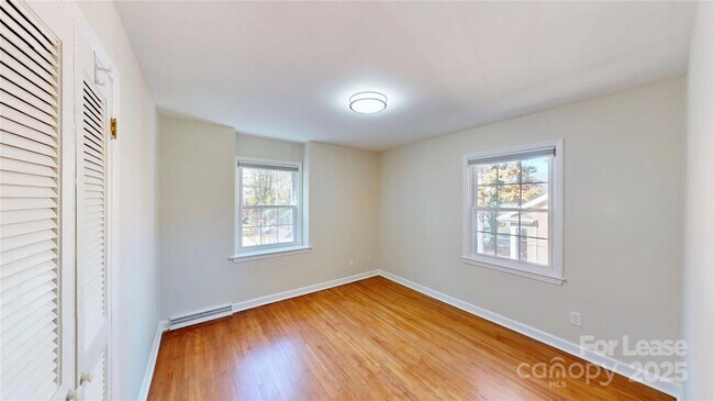 Building Photo - 2844 Goneaway Rd