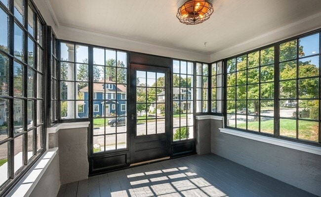Building Photo - 18 Wolcott Ave