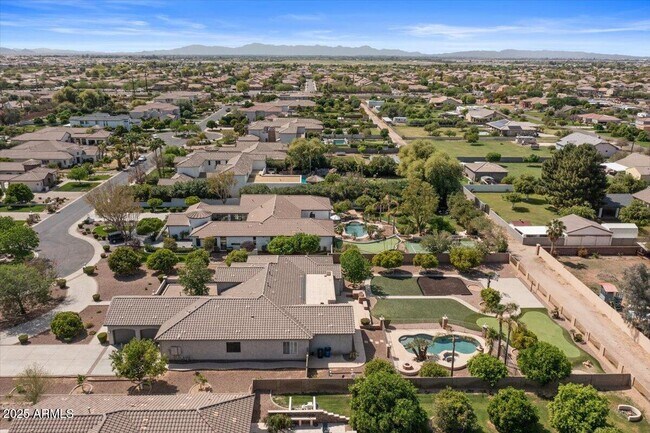 Building Photo - 3410 E Vallejo Ct