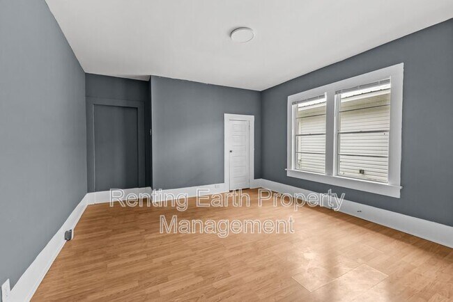 Building Photo - 3111 Avenue D