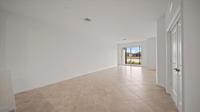 Building Photo - 14730 White Pearl Rd