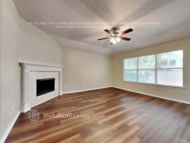 Building Photo - 1042 Ridgecrest Dr