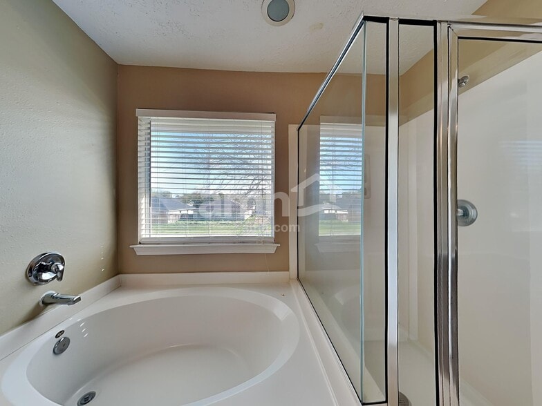 Building Photo - 13118 Peppergate Ln