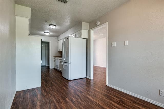 Building Photo - 1728 Stonegate Dr