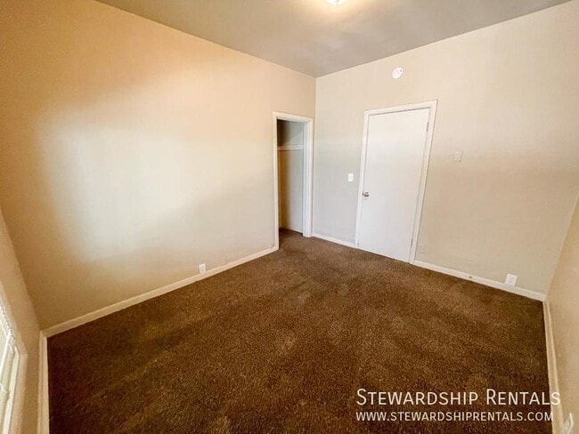 Building Photo - 1389 Ferry St