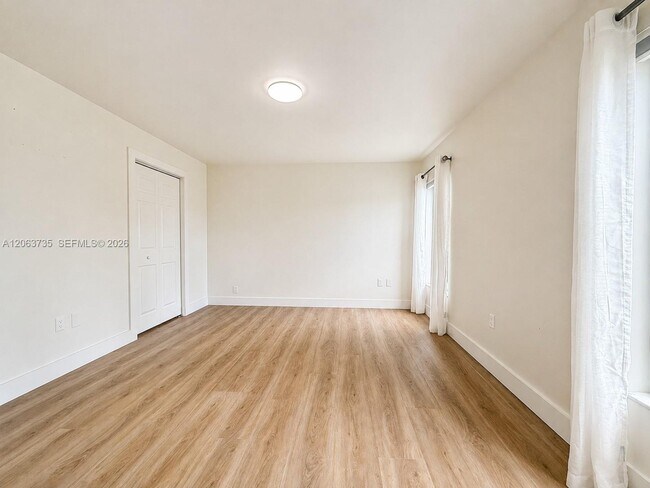 Building Photo - 4340 SW 146th Ct