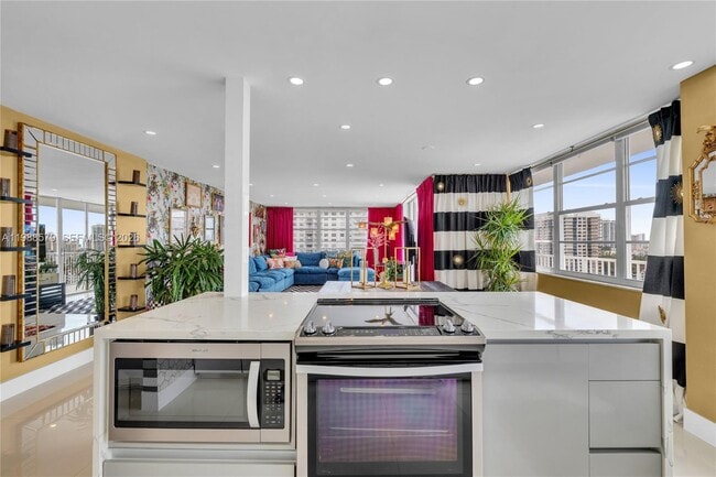 Building Photo - 2801 NE 183rd St