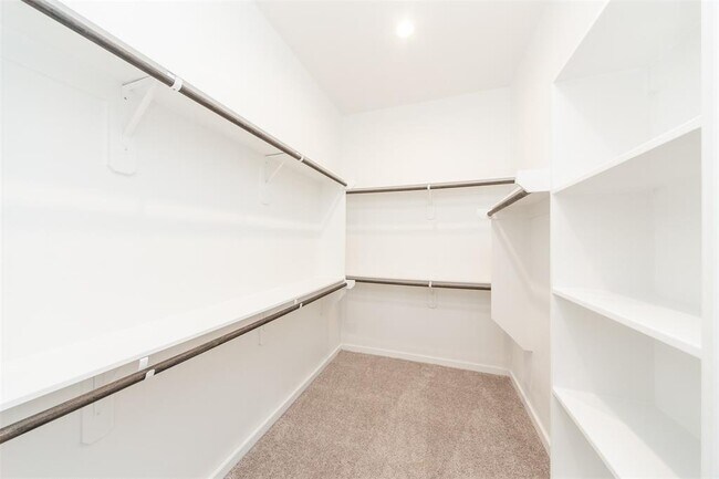 Building Photo - 2131 Wisteria Cove Dr