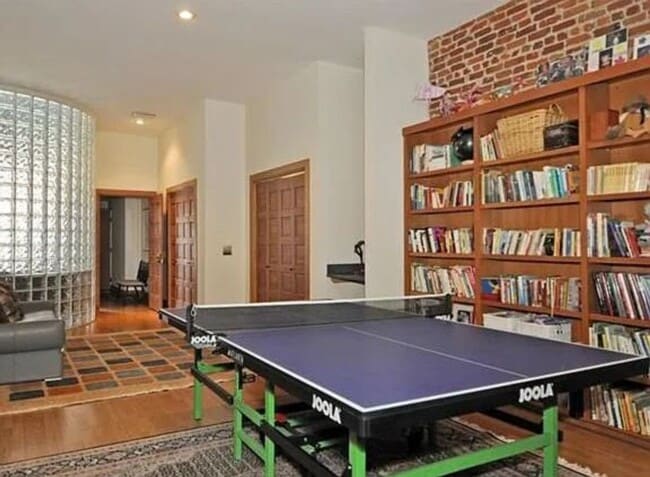 Building Photo - Available November 12