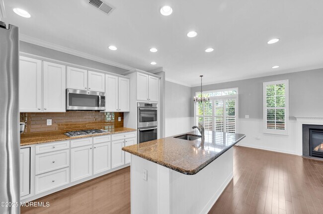 Building Photo - 308 Princeton Court