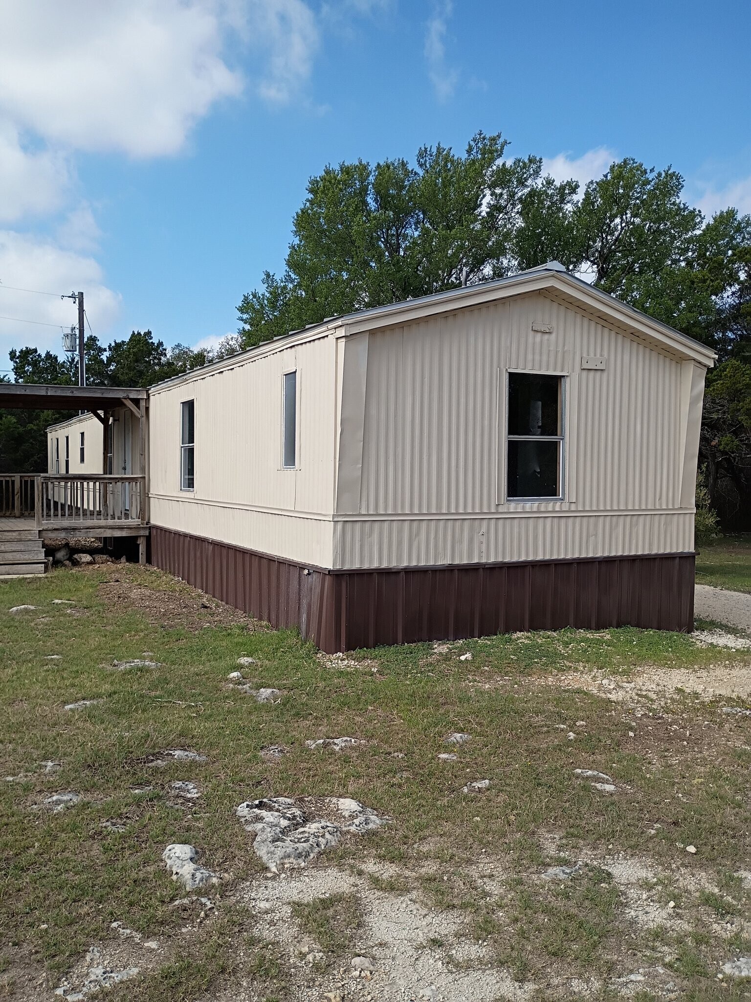 Building Photo - 865 Qappuella Dr