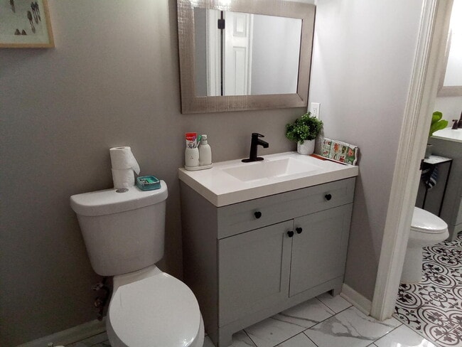 Building Photo - Villages at Berkley - Two bedroom two bath...