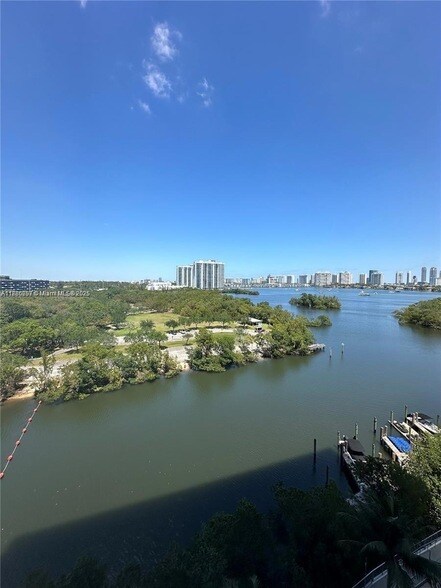 Building Photo - 16385 Biscayne Blvd