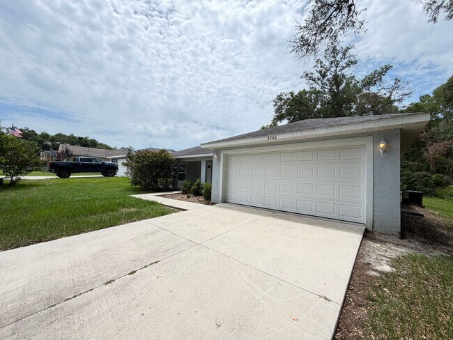 Building Photo - Beautiful 3 Bedroom, 2 Bathroom Home in Summerfield!