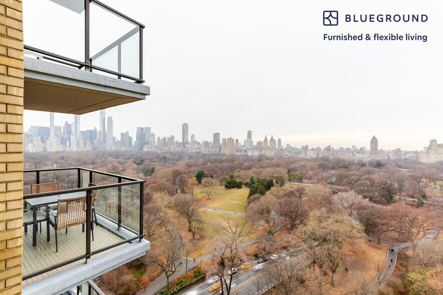 Building Photo - 985 5th Ave