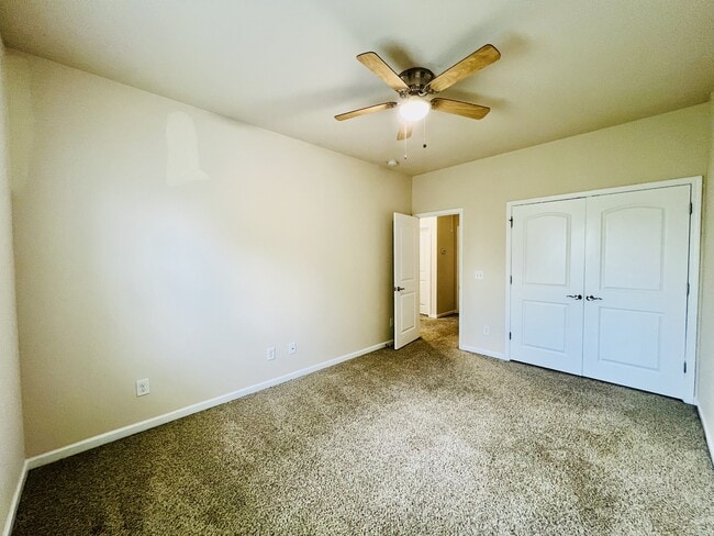 Building Photo - 9647 Camberley Ave NW