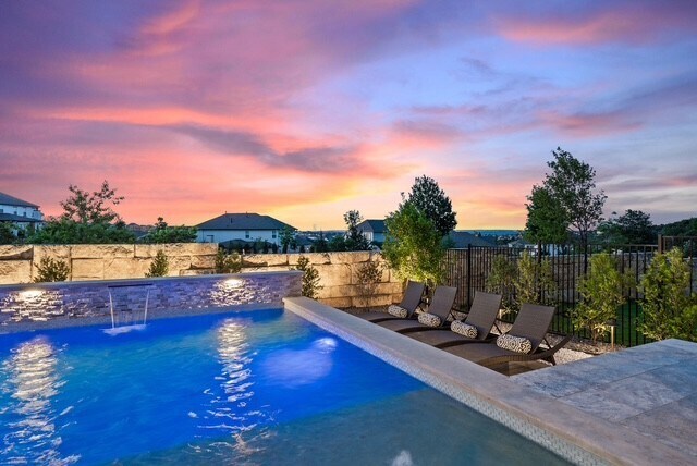 Building Photo - 402 San Donato Dr