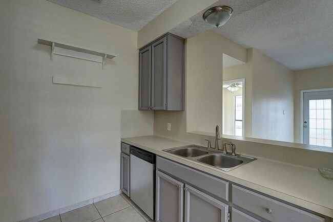 Building Photo - 7126 Windbrook Ln