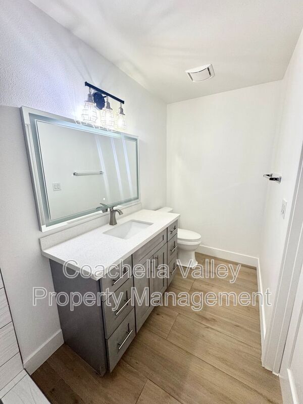 Building Photo - 73525 Shadow Mountain Dr