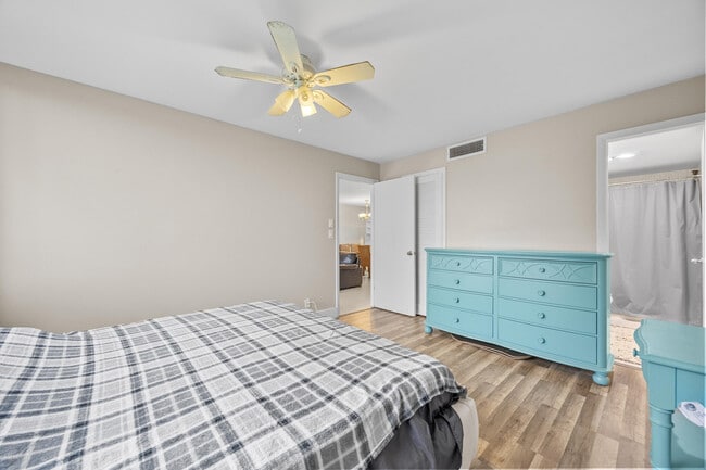 Building Photo - 4539 Luxemburg Ct