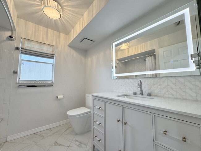 Building Photo - 8442 Eldridge Rd