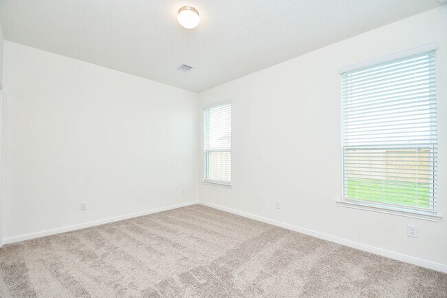 Building Photo - 25230 Benroe St