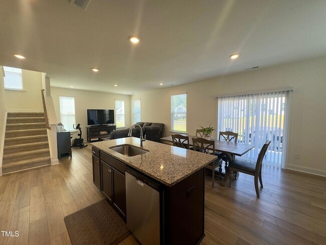 Building Photo - 47 Flowing River Rd