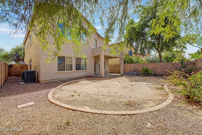 Building Photo - 9442 W Palm Ln