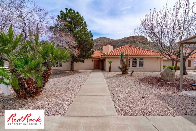 Building Photo - Dog Friendly - 3 Bedroom, 2 Bathroom Prope...