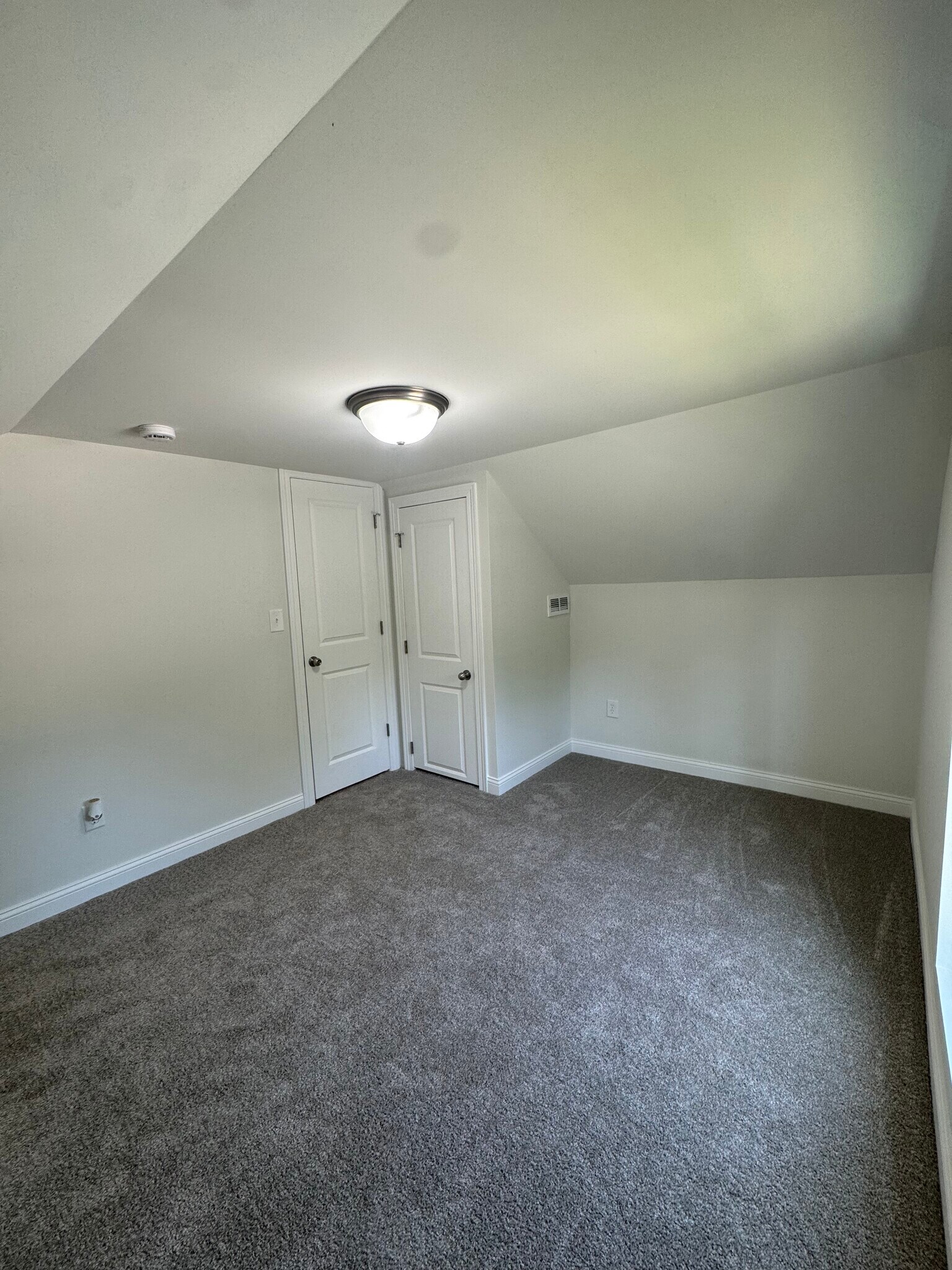 Building Photo - 557 West St
