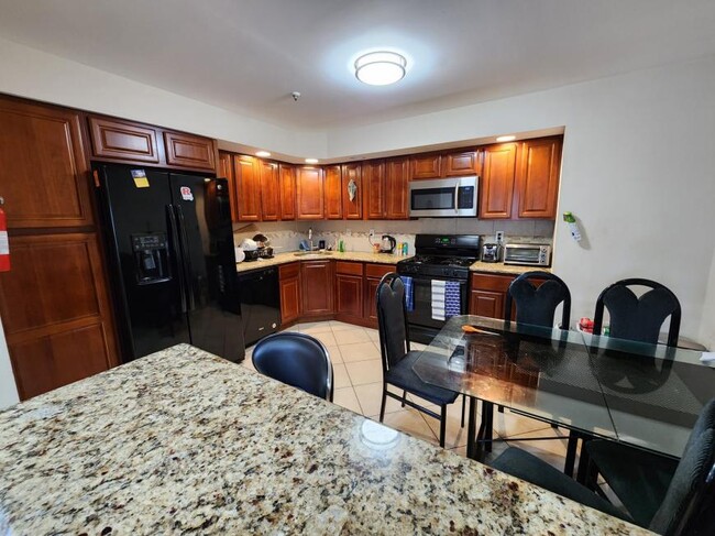 Building Photo - 0 bedroom in Newark NJ 07103