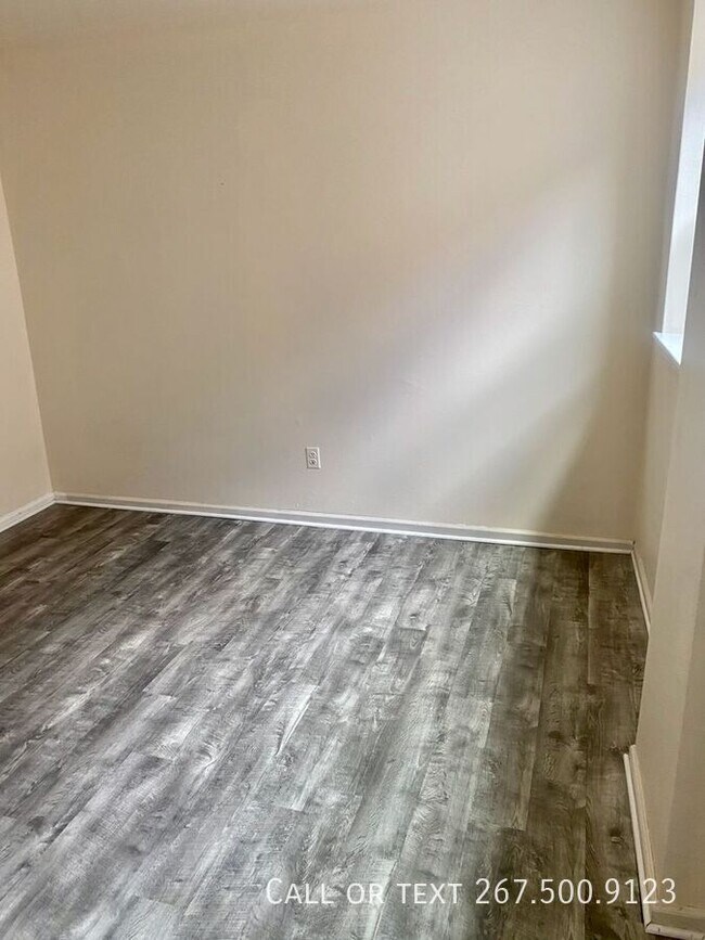 Building Photo - 303 South St