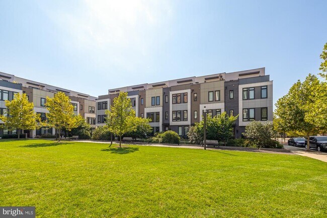 Building Photo - 147 Prairie Ln