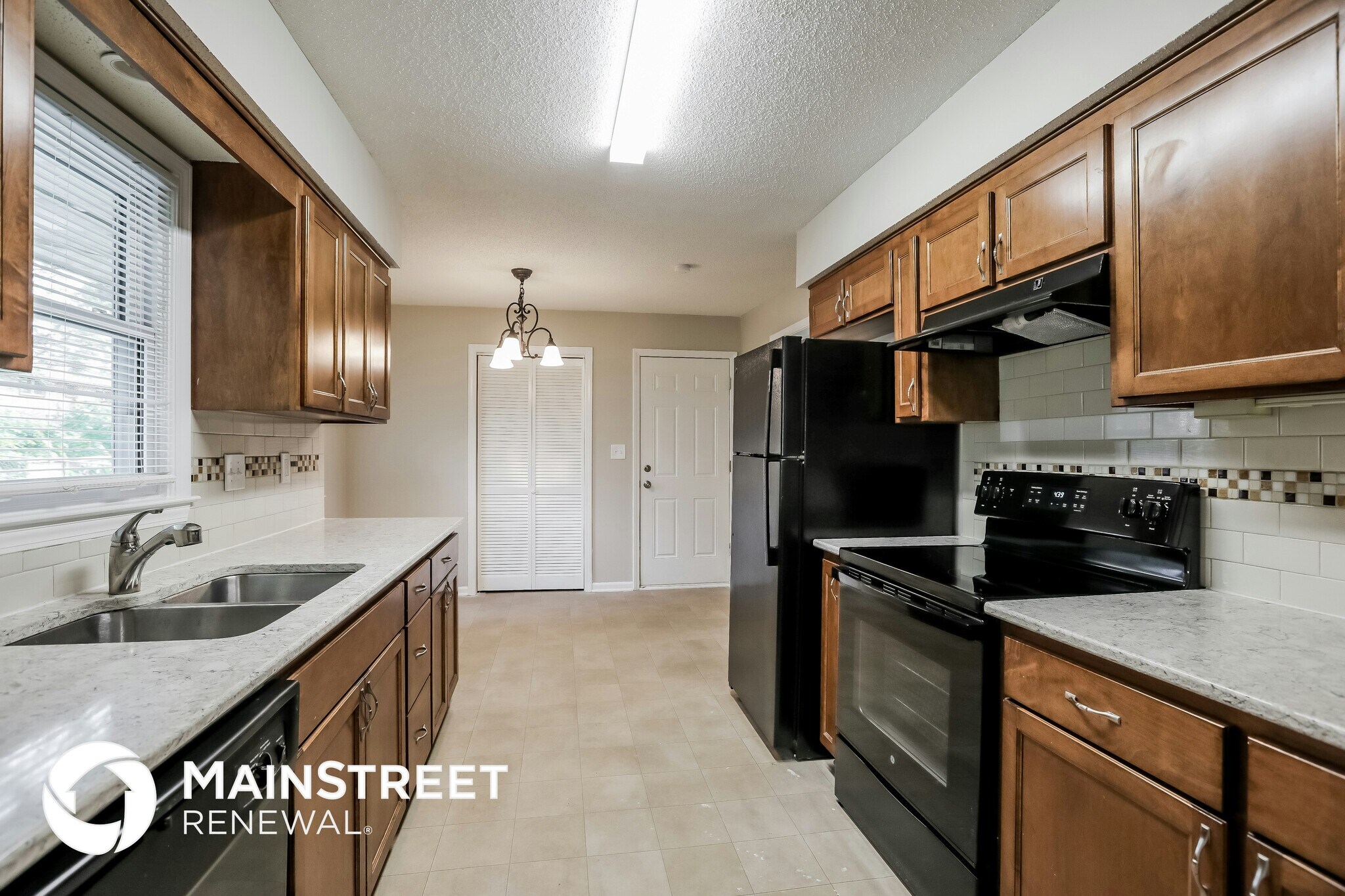 Building Photo - 516 Concord St