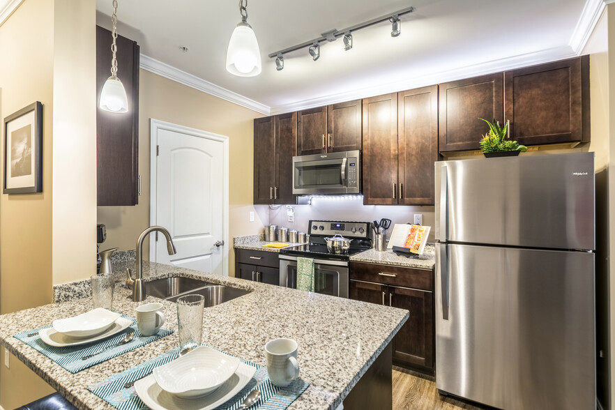 "Horizon" Kitchen - The Oasis at Plainville